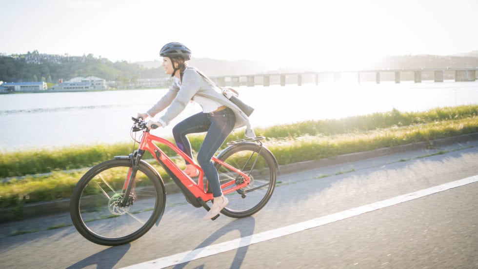 VIDEO – Specialized Turbo Vado: un’auto in meno in città