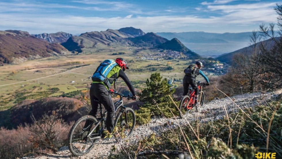 Bike Le Rocche vi invita in Abruzzo. Con le e-bike…