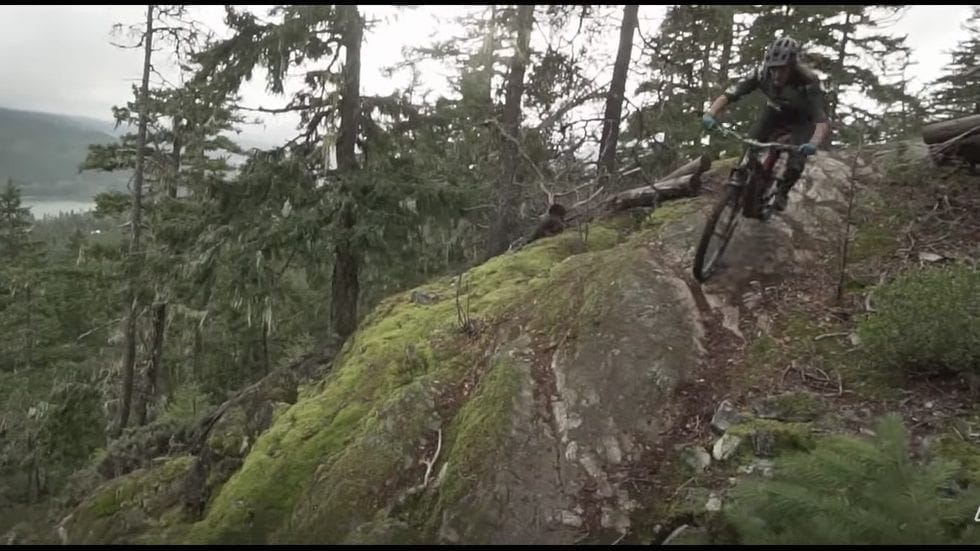 VIDEO – Yoann Barelli sul trail Gargamel a Whistler