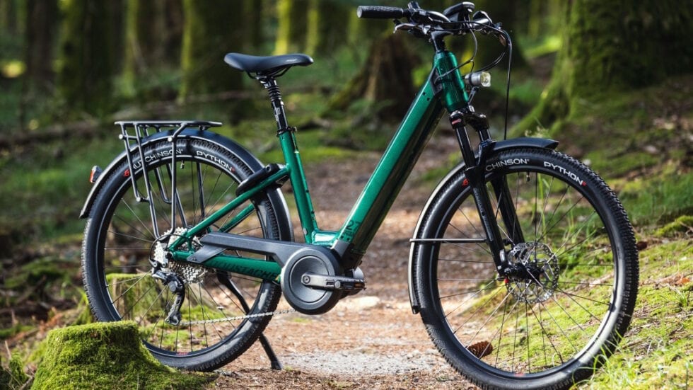 Moustache Samedi 27 Xroad: per la città e per le strade bianche