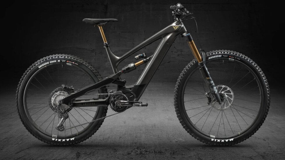 YT Decoy Elite, la versione di fascia alta con sospensioni Fox