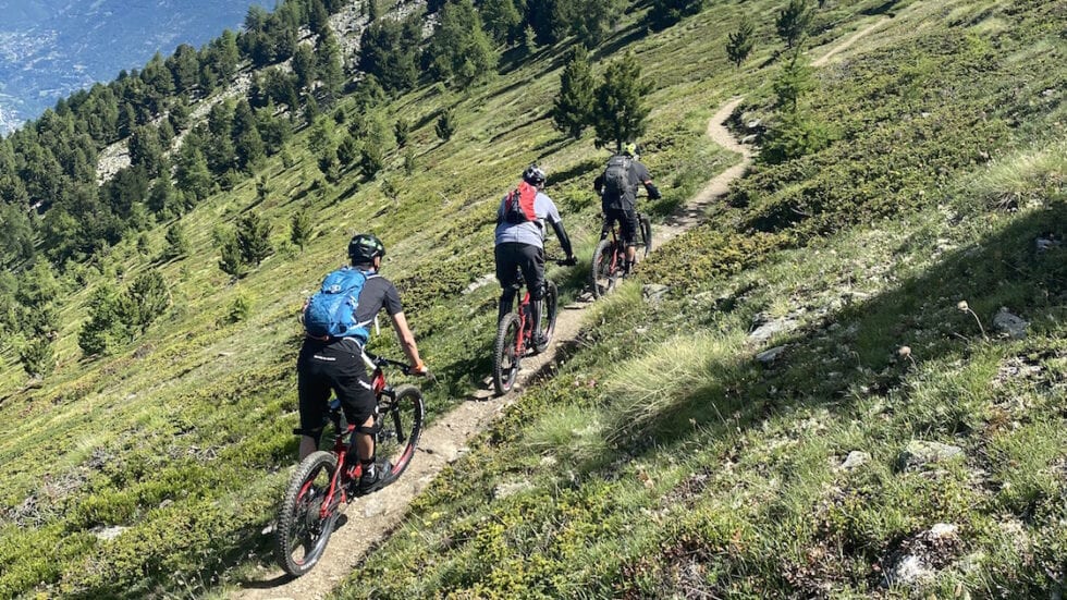 Pila in e-bike: sentieri e divertimento per tutti