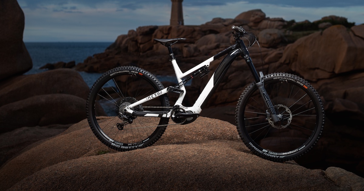 Commencal Meta Power 2021: nuovo motore Shimano EP8 e geometria rielaborata  - eBikeCult.it