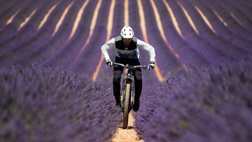 Il Tour de France visto con gli occhi di Kilian Bron e Commencal Il Tour de France visto con gli occhi di Kilian Bron e Commencal