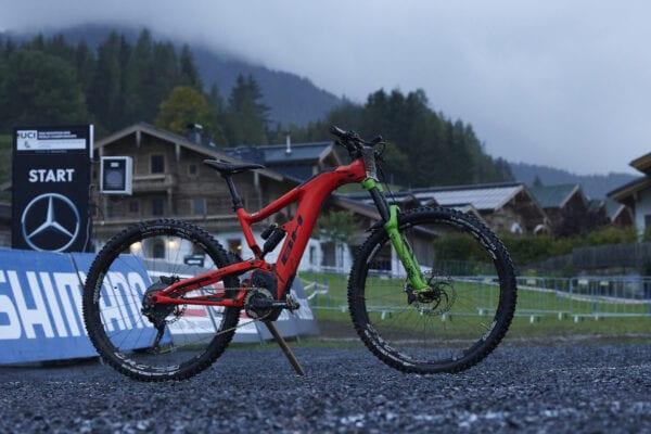 Bh AtomX Carbon