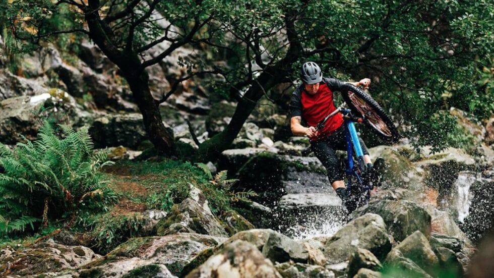 VIDEO – Chris Akrigg e la Gt Force Amp, semplicemente folle!