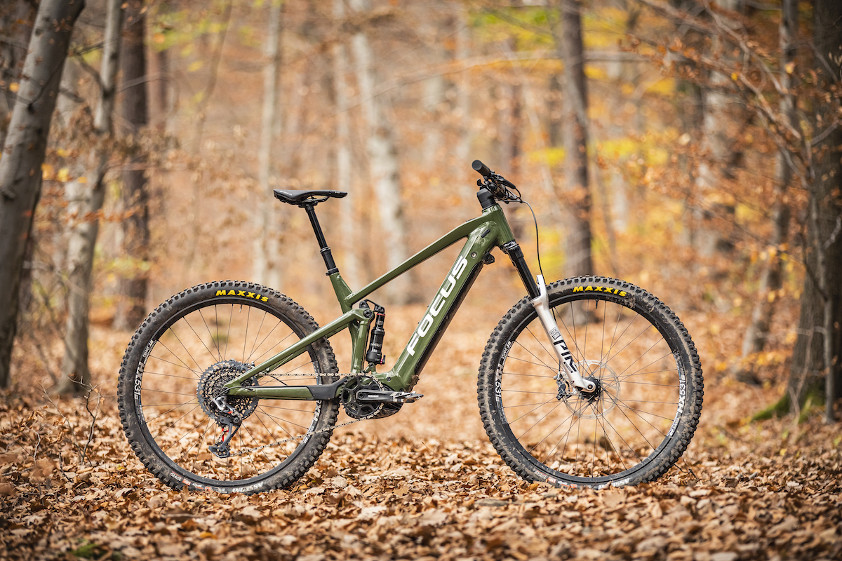 Focus Thron2 7.11 Customised Christmas: potete vincerla! - eBikeCult.it